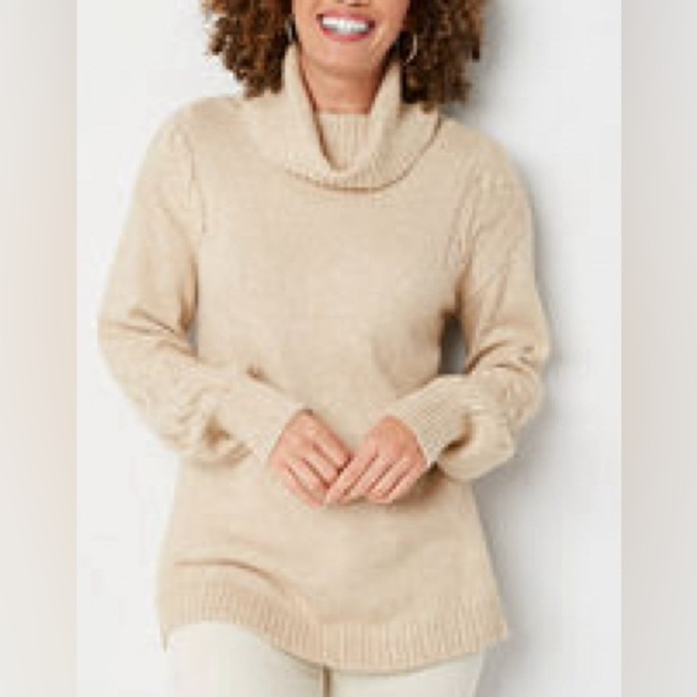 St. John’s Bay thick sweater in oatmeal beige in great‎ condition size LP